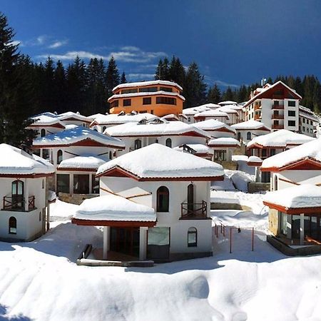 Ski Chalets at Pamporovo - an affordable village holiday for families or groups Eksteriør billede