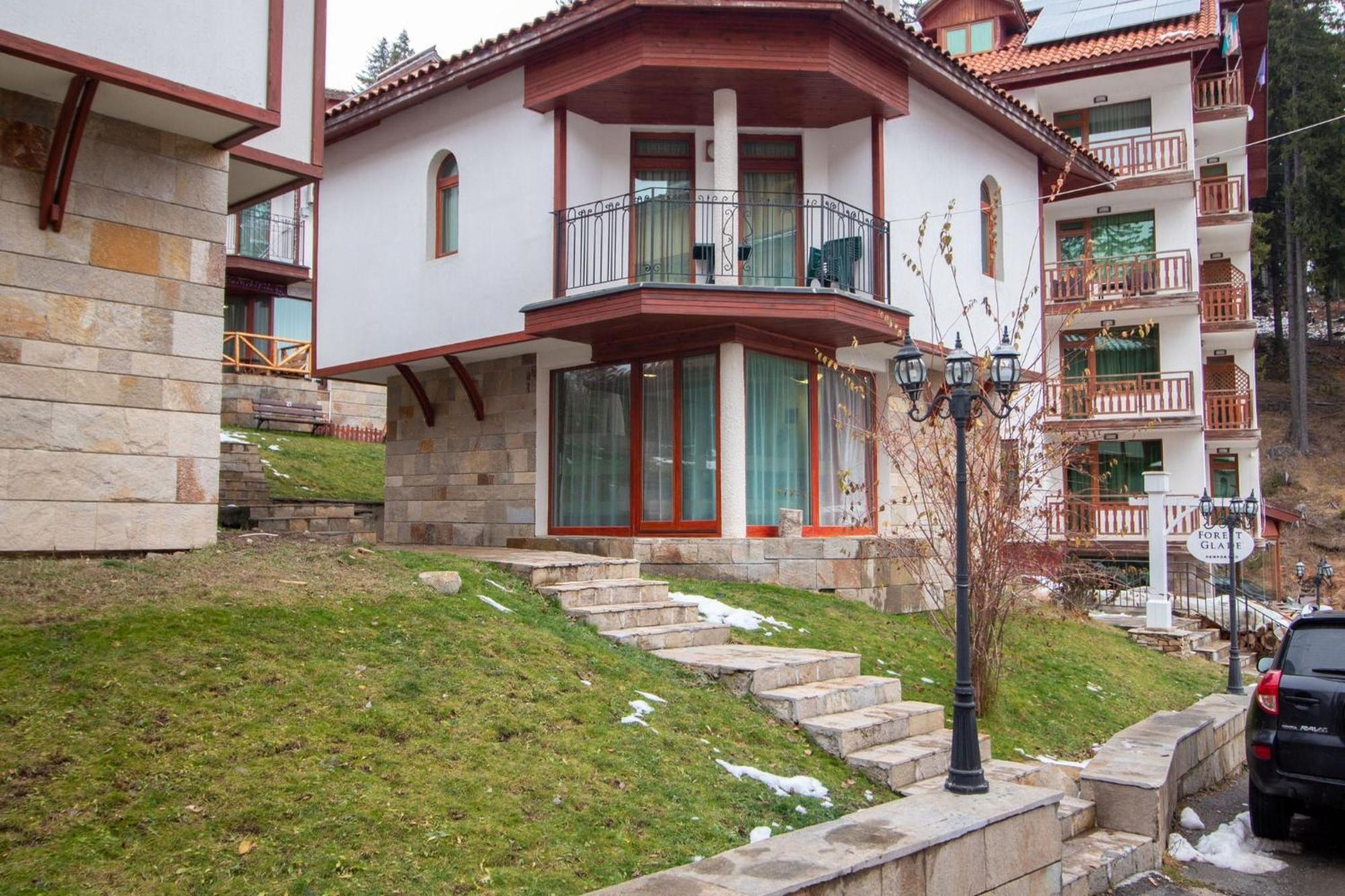 Ski Chalets at Pamporovo - an affordable village holiday for families or groups Eksteriør billede